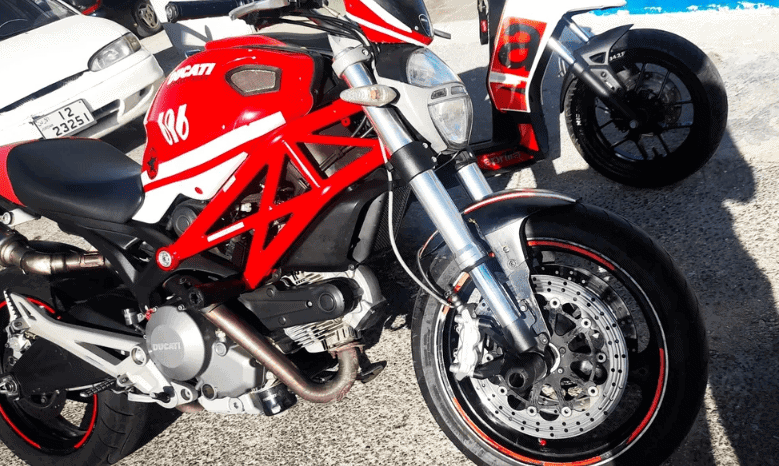 
								2012 Ducati Monster 696 full									
